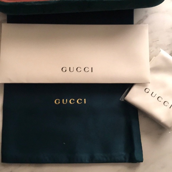 🆕Gucci Sunglasses. No offers. - Picture 12 of 15